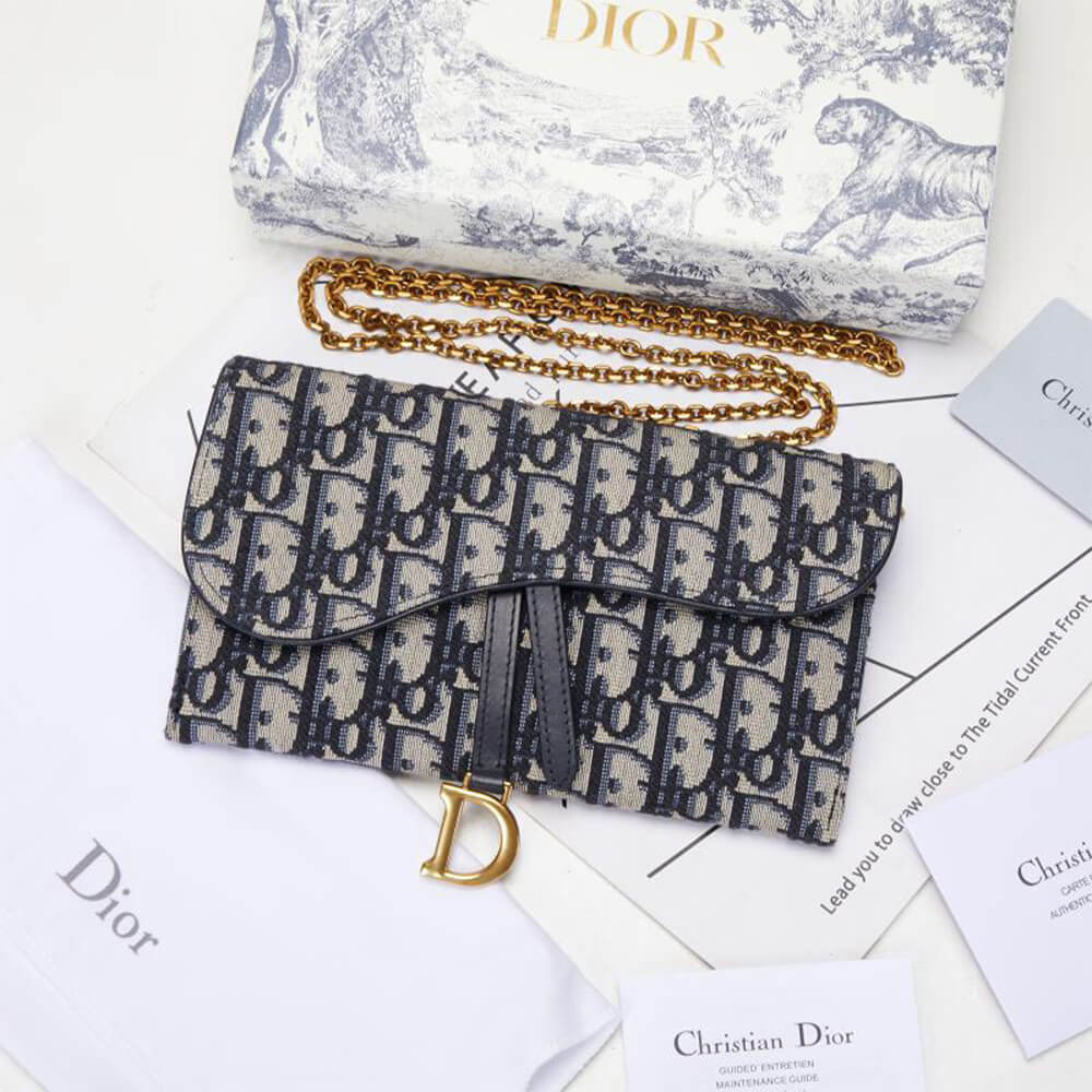 D10r LONG SADDLE WALLET WITH CHAIN