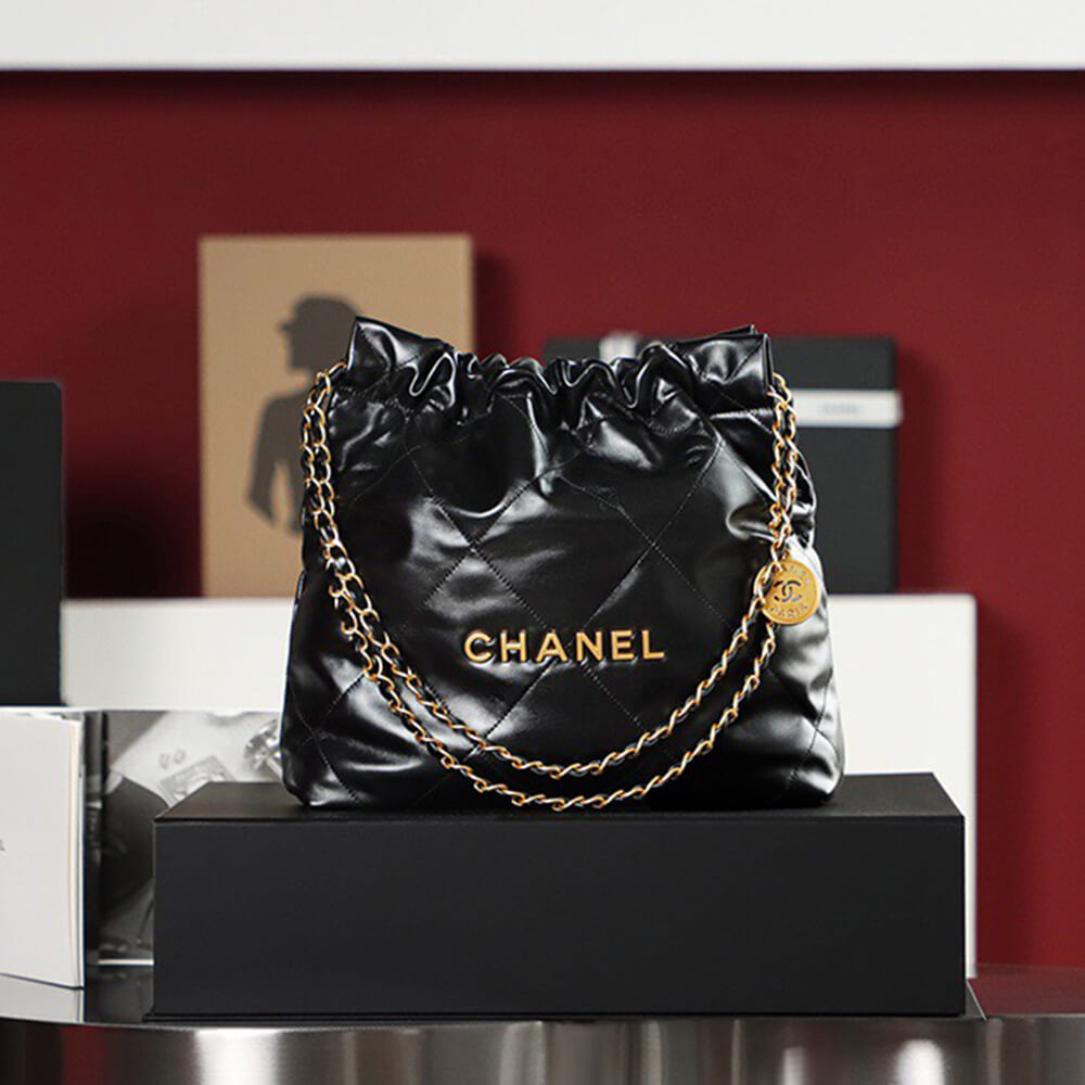 Ch**el 22 SMALL HANDBAG(Tax-Free Grade)