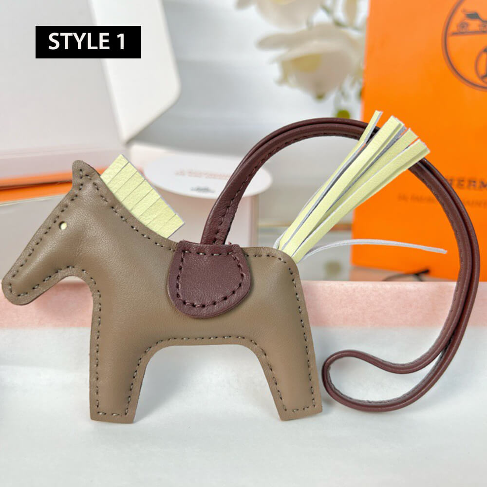 H**me5 Rodeo PM Charm