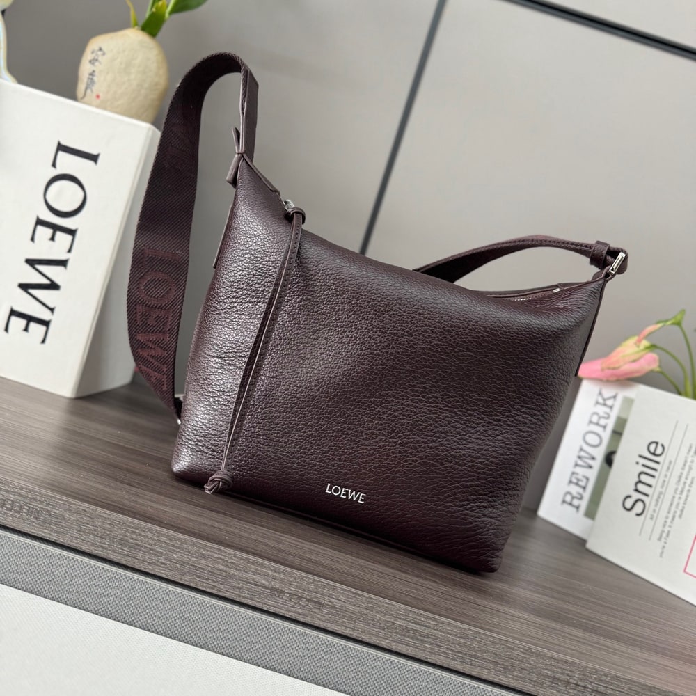 L0ew* Small Cubi crossbody bag in S*pple grained calfskin (HIGH-END GRADE)